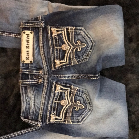 Rock Revival Jeans - Picture 3 of 3